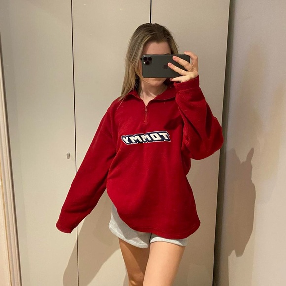 Tommy oversized crew neck ❤️ - Picture 3 of 4